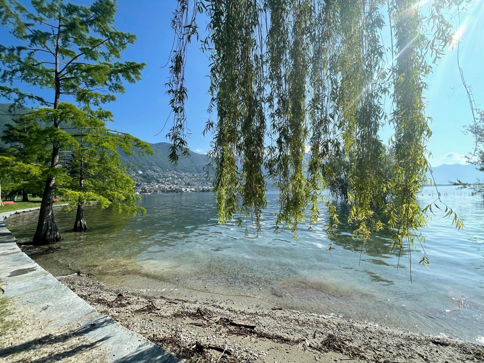 Locarno: Casa Lidoアパートメント エクステリア 写真